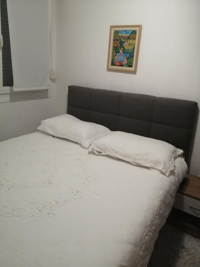 Apartmani Klisovic สปลิท ภายนอก รูปภาพ